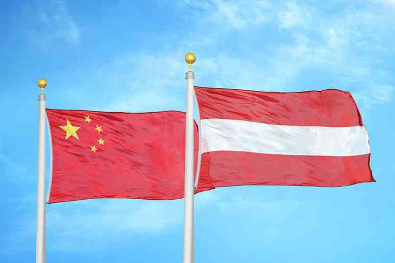 © Oleksii - stock.adobe.com Flaggen - Österreich und China